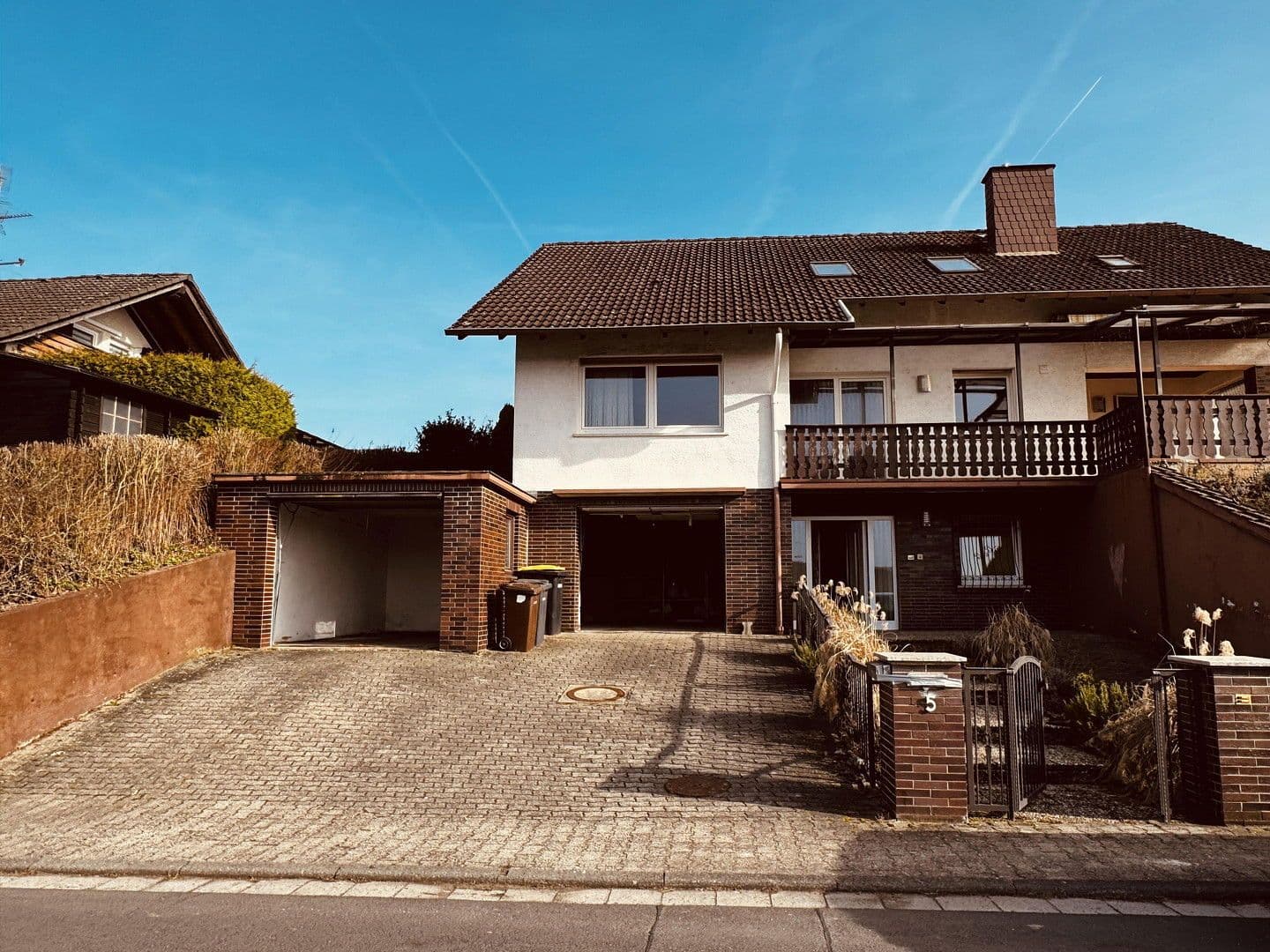 Prodej domu 178 m², pozemek 796 m², Büdingen, Hessen Prodej domu 178 m², pozemek 796 m², Büdingen, Hessen