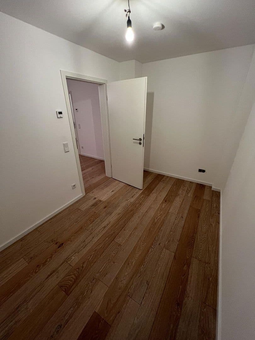 Pronájem bytu 4+1 92 m², Ammerndorf, Bavorsko Pronájem bytu 4+1 92 m², Ammerndorf, Bavorsko