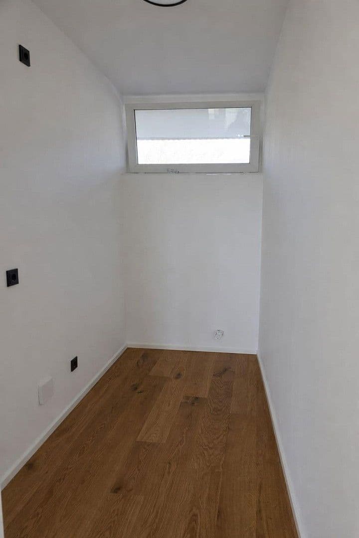 Prodej bytu 1+1 38 m², Dechsendorfer Straße 2, Erlangen, Bavorsko Prodej bytu 1+1 38 m², Dechsendorfer Straße 2, Erlangen, Bavorsko
