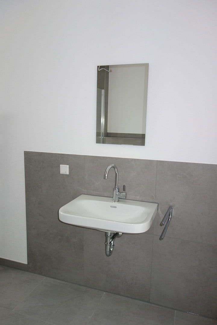 Pronájem bytu 2+1 68 m², Ginsterweg 2, Neuenrade, Severní Porýní-Vestfálsko Pronájem bytu 2+1 68 m², Ginsterweg 2, Neuenrade, Severní Porýní-Vestfálsko