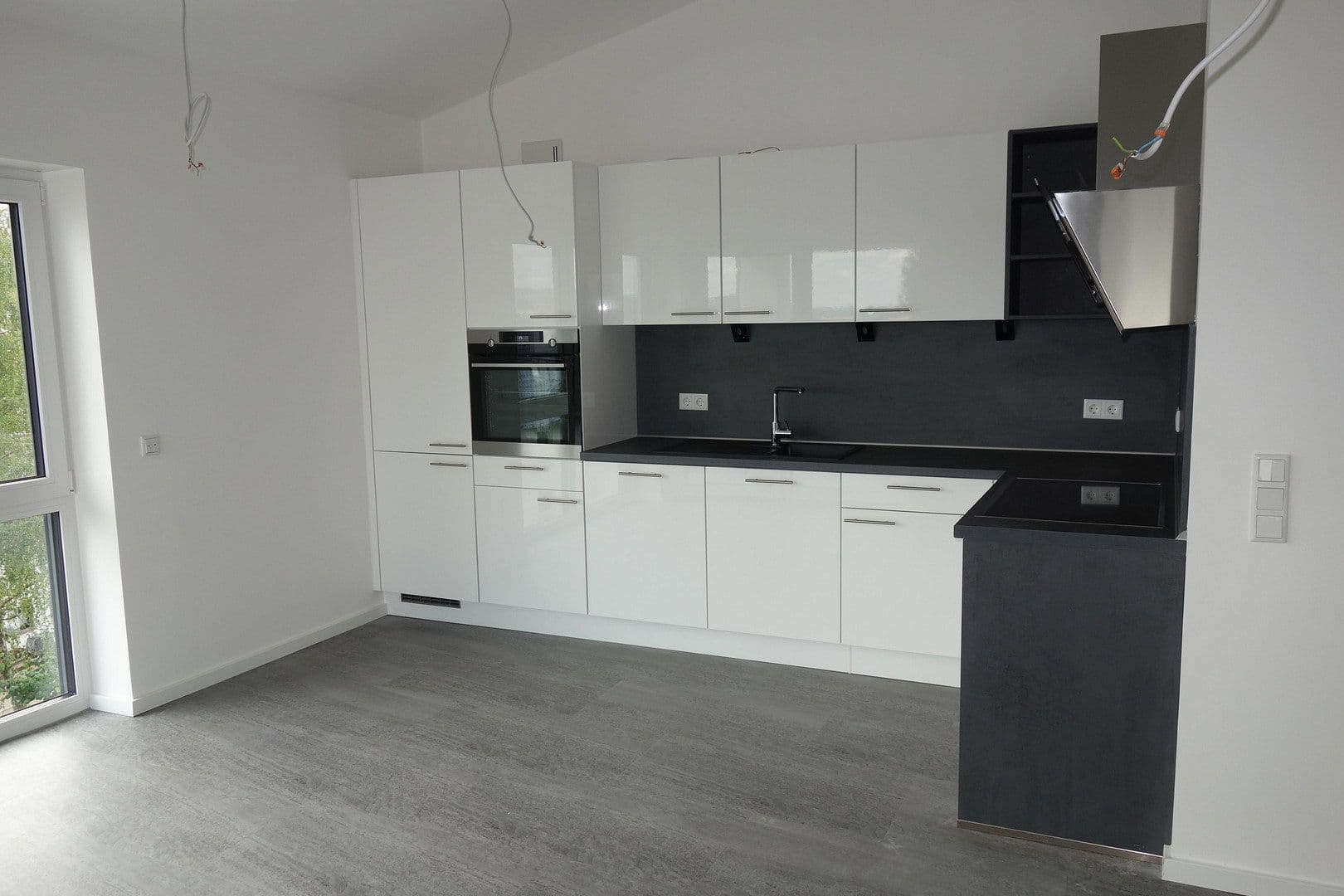 Pronájem bytu 2+1 68 m², Ginsterweg 2, Neuenrade, Severní Porýní-Vestfálsko Pronájem bytu 2+1 68 m², Ginsterweg 2, Neuenrade, Severní Porýní-Vestfálsko