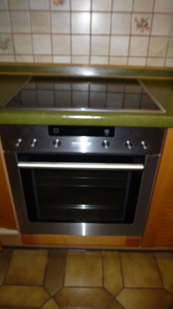 Prodej domu 255 m², pozemek 894 m², Hüttlingen, Bádensko-Württembersko Prodej domu 255 m², pozemek 894 m², Hüttlingen, Bádensko-Württembersko