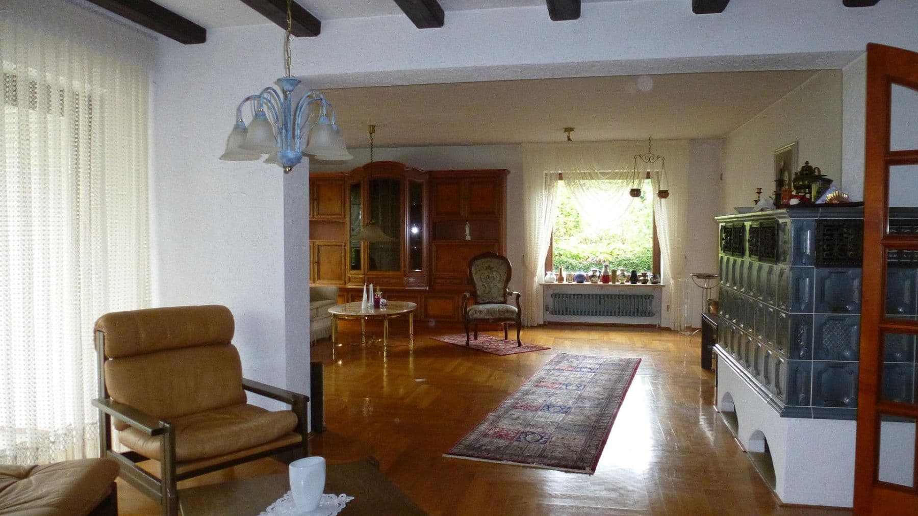 Prodej domu 255 m², pozemek 894 m², Hüttlingen, Bádensko-Württembersko Prodej domu 255 m², pozemek 894 m², Hüttlingen, Bádensko-Württembersko