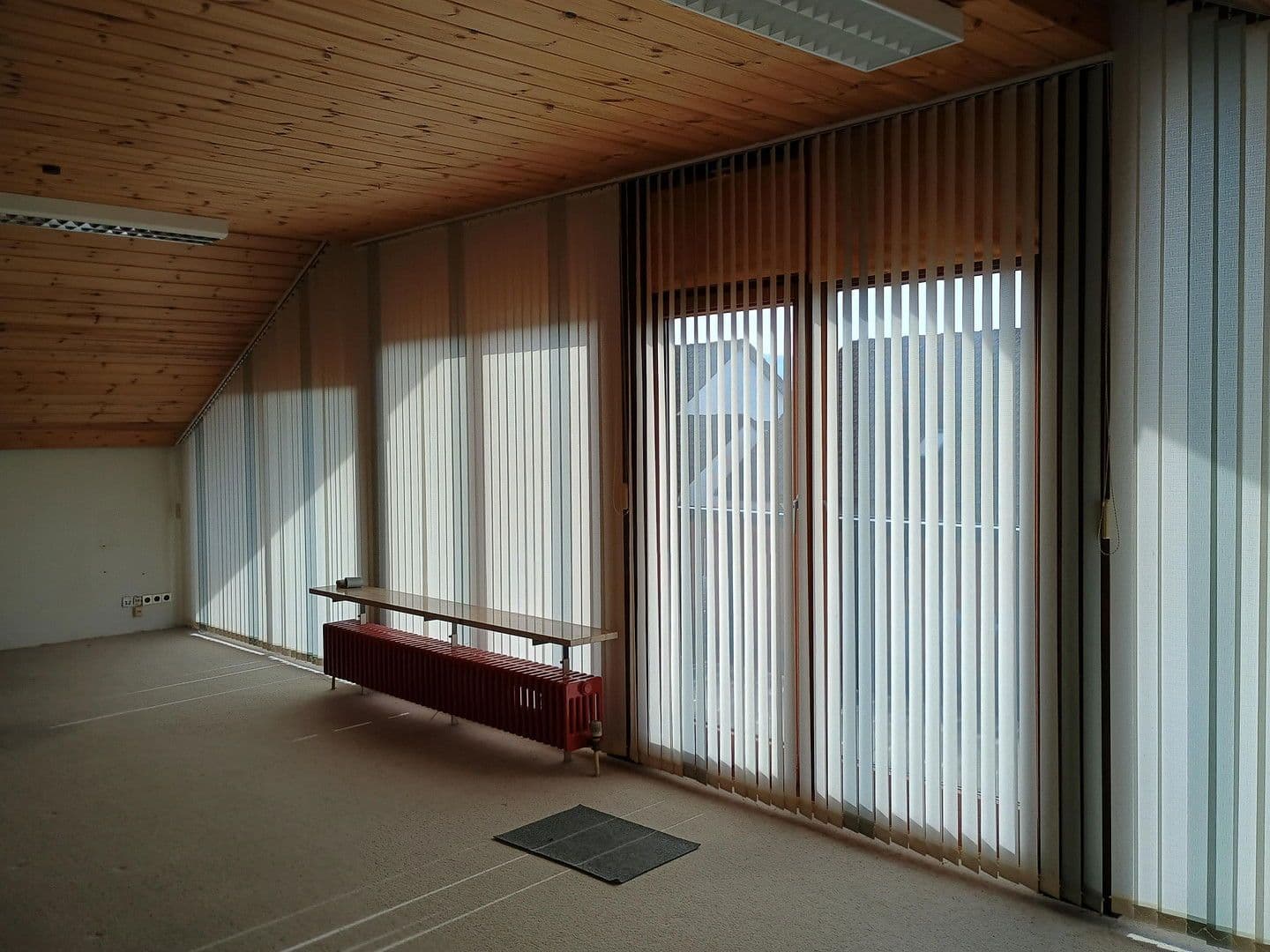 Prodej domu 255 m², pozemek 894 m², Hüttlingen, Bádensko-Württembersko Prodej domu 255 m², pozemek 894 m², Hüttlingen, Bádensko-Württembersko