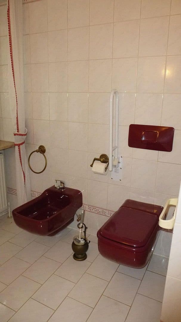 Prodej domu 255 m², pozemek 894 m², Hüttlingen, Bádensko-Württembersko Prodej domu 255 m², pozemek 894 m², Hüttlingen, Bádensko-Württembersko