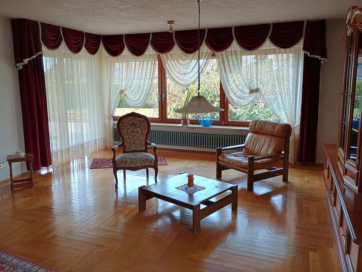 Prodej domu 255 m², pozemek 894 m², Hüttlingen, Bádensko-Württembersko Prodej domu 255 m², pozemek 894 m², Hüttlingen, Bádensko-Württembersko