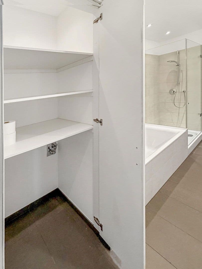 Prodej bytu 3+1 105 m², Boxhagener Str. 117, Berlin, Berlín Prodej bytu 3+1 105 m², Boxhagener Str. 117, Berlin, Berlín