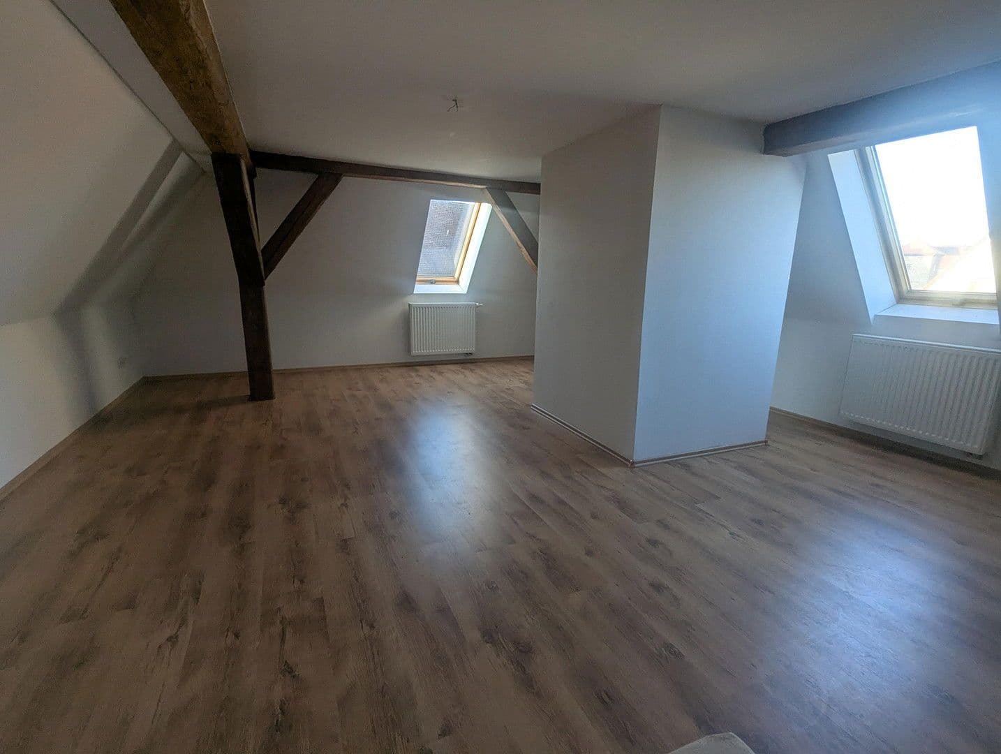 Pronájem bytu 5+1 150 m², Hemhofen, Bavorsko Pronájem bytu 5+1 150 m², Hemhofen, Bavorsko