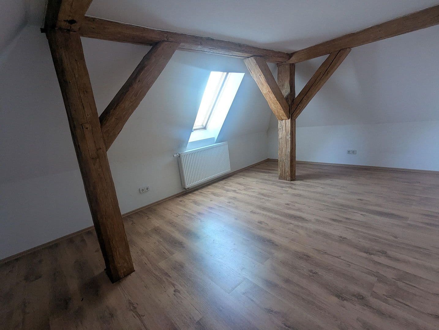 Pronájem bytu 5+1 150 m², Hemhofen, Bavorsko Pronájem bytu 5+1 150 m², Hemhofen, Bavorsko