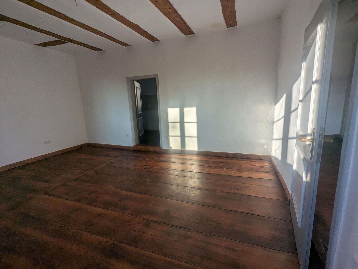 Pronájem bytu 5+1 150 m², Hemhofen, Bavorsko Pronájem bytu 5+1 150 m², Hemhofen, Bavorsko