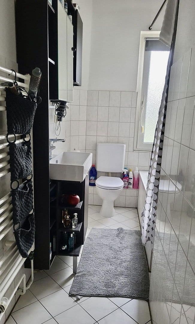 Pronájem bytu 3+kk 91 m², Gronaustraße 99, Wuppertal, Severní Porýní-Vestfálsko Pronájem bytu 3+kk 91 m², Gronaustraße 99, Wuppertal, Severní Porýní-Vestfálsko