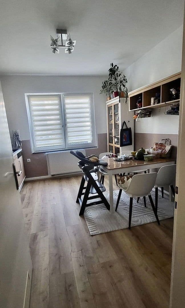 Pronájem bytu 3+kk 91 m², Gronaustraße 99, Wuppertal, Severní Porýní-Vestfálsko Pronájem bytu 3+kk 91 m², Gronaustraße 99, Wuppertal, Severní Porýní-Vestfálsko