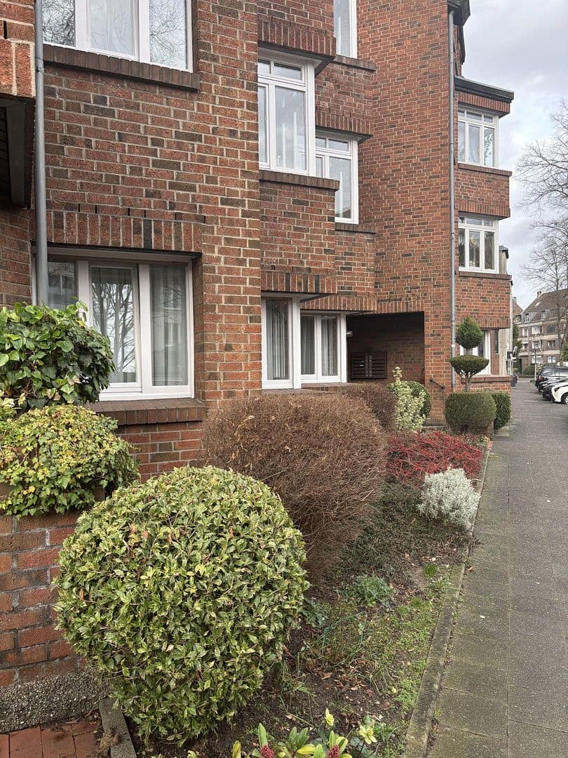 Prodej bytu 3+1 82 m², Urdenbacher Dorfstrasse 34, Düsseldorf-Urdenbach, Severní Porýní-Vestfálsko Prodej bytu 3+1 82 m², Urdenbacher Dorfstrasse 34, Düsseldorf-Urdenbach, Severní Porýní-Vestfálsko