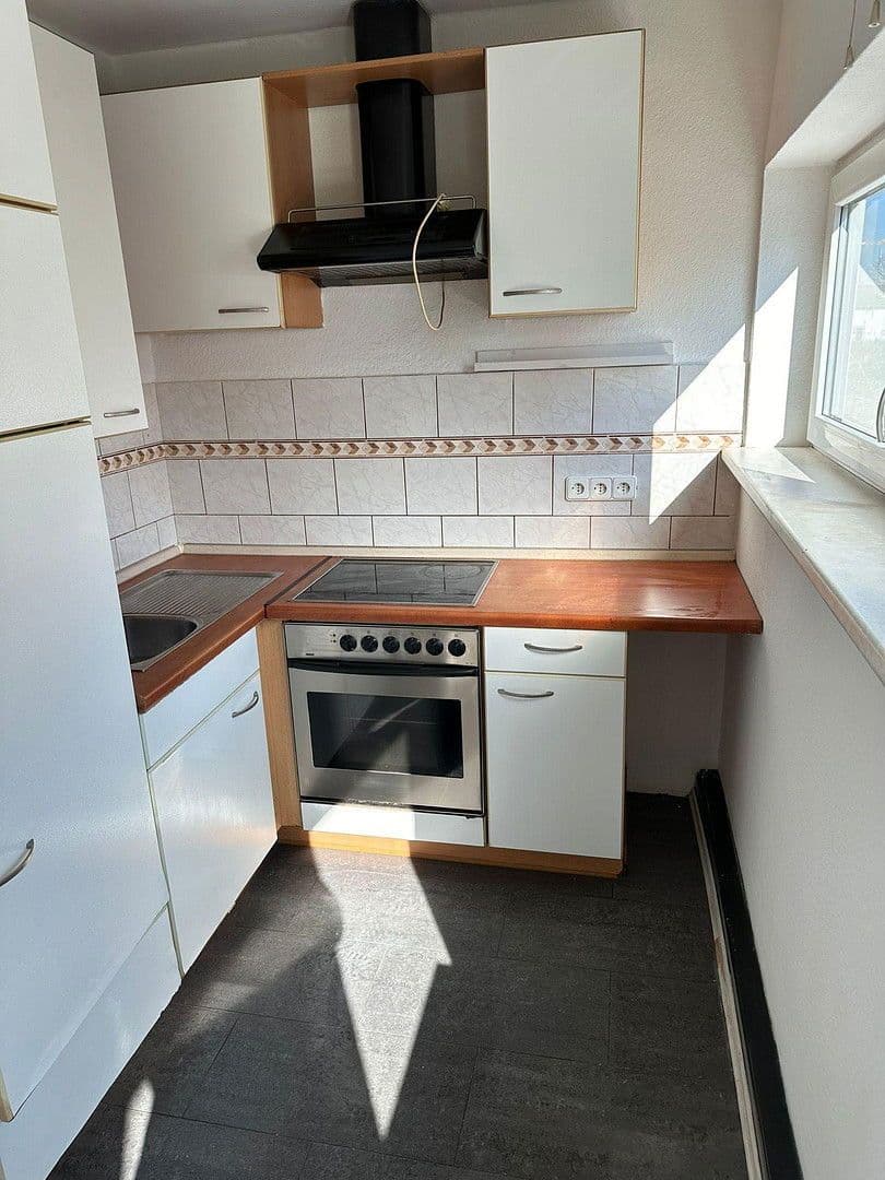 Pronájem bytu 1+1 38 m², Bochum, Severní Porýní-Vestfálsko Pronájem bytu 1+1 38 m², Bochum, Severní Porýní-Vestfálsko