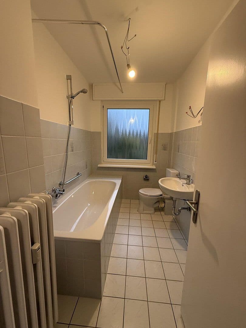 Pronájem bytu 3+1 65 m², Friedrichstr. 60, Haan, Severní Porýní-Vestfálsko Pronájem bytu 3+1 65 m², Friedrichstr. 60, Haan, Severní Porýní-Vestfálsko