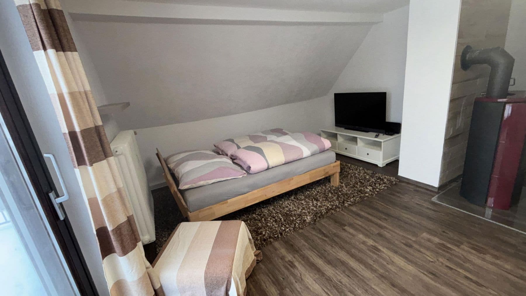 Pronájem bytu 3+1 100 m², Marienstraße 4, Langwedel, Dolní Sasko Pronájem bytu 3+1 100 m², Marienstraße 4, Langwedel, Dolní Sasko