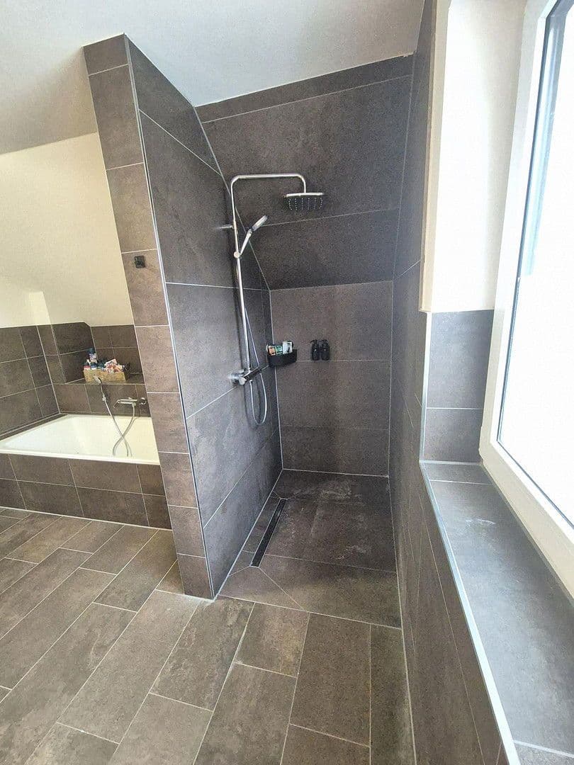 Prodej domu 180 m², pozemek 537 m², Wertheim, Bádensko-Württembersko Prodej domu 180 m², pozemek 537 m², Wertheim, Bádensko-Württembersko