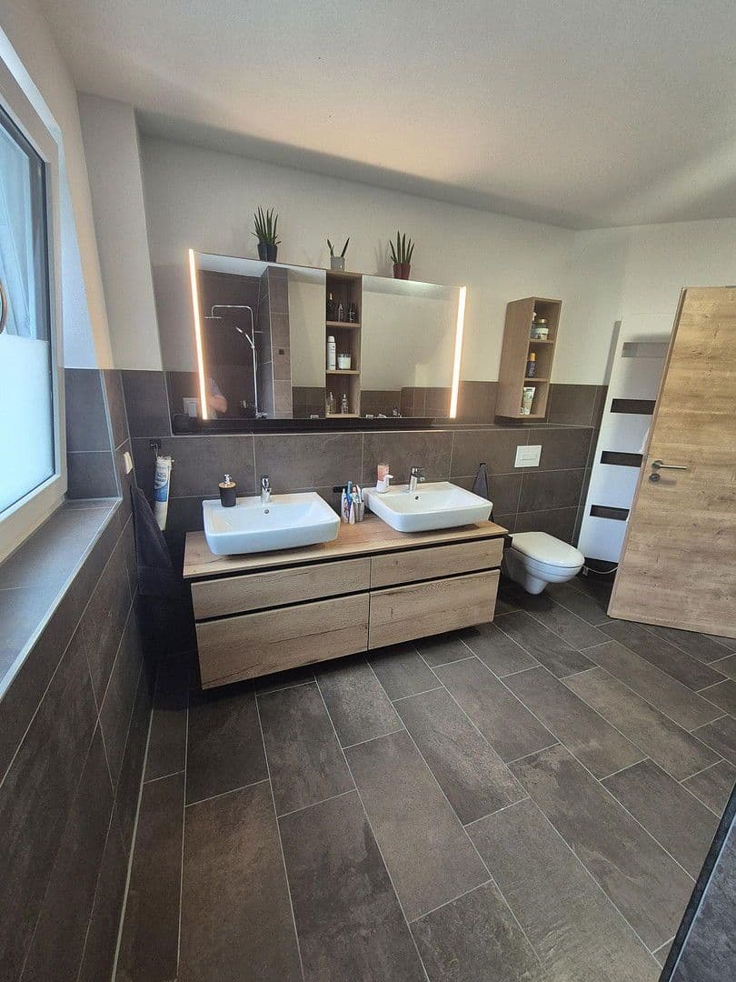 Prodej domu 180 m², pozemek 537 m², Wertheim, Bádensko-Württembersko Prodej domu 180 m², pozemek 537 m², Wertheim, Bádensko-Württembersko