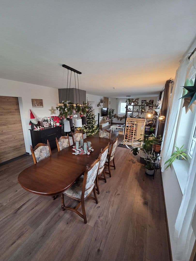 Prodej domu 180 m², pozemek 537 m², Wertheim, Bádensko-Württembersko Prodej domu 180 m², pozemek 537 m², Wertheim, Bádensko-Württembersko