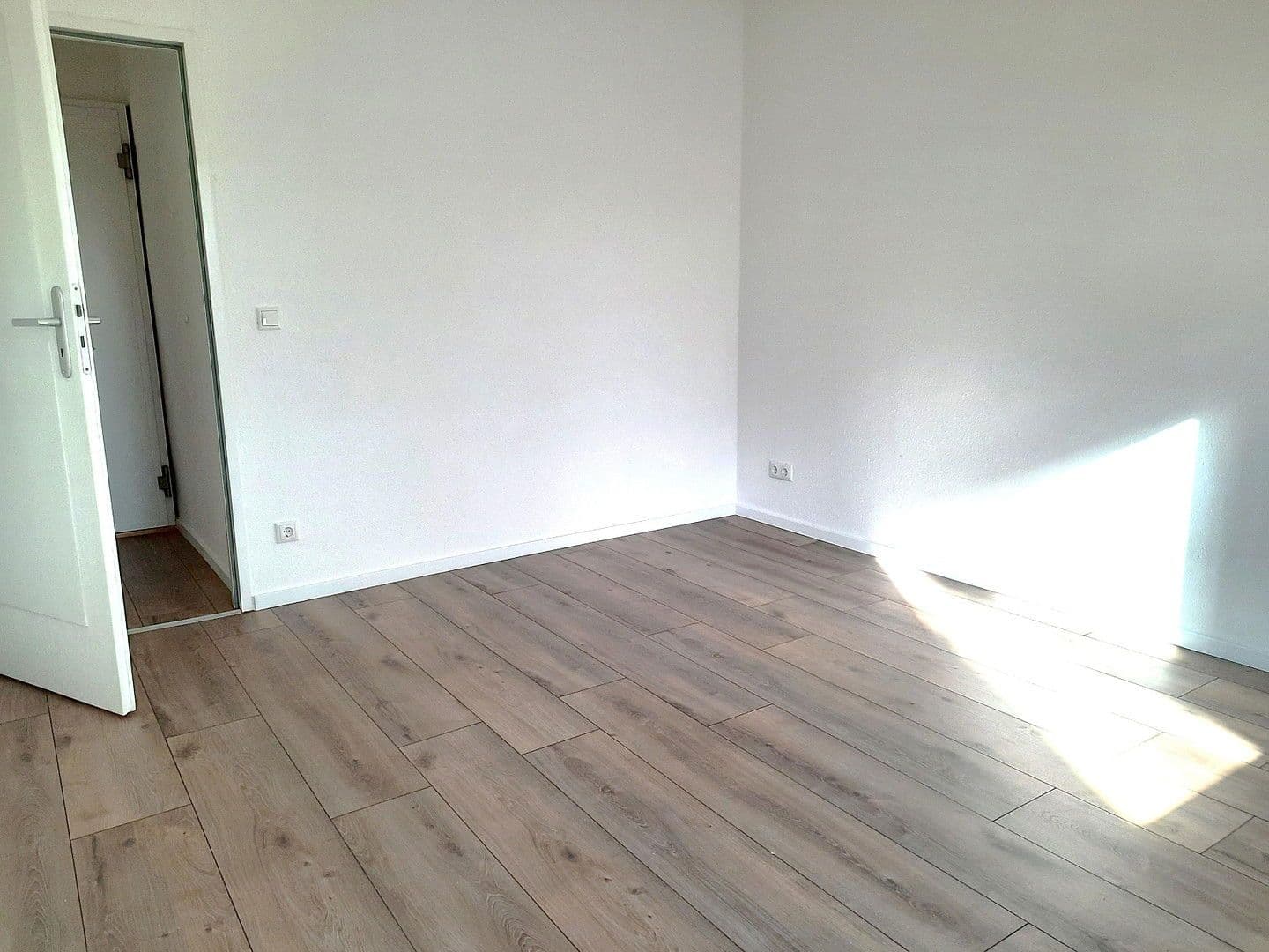 Prodej bytu 3+1 72 m², Egisheimer Weg 10, Berlin, Berlín Prodej bytu 3+1 72 m², Egisheimer Weg 10, Berlin, Berlín