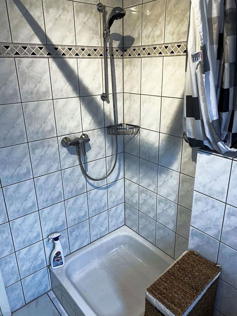 Pronájem bytu 2+1 48 m², Köln, Severní Porýní-Vestfálsko Pronájem bytu 2+1 48 m², Köln, Severní Porýní-Vestfálsko