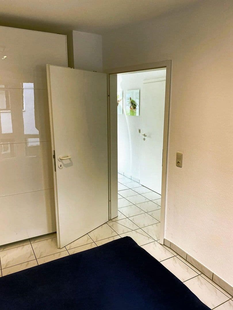 Pronájem bytu 2+1 48 m², Köln, Severní Porýní-Vestfálsko Pronájem bytu 2+1 48 m², Köln, Severní Porýní-Vestfálsko