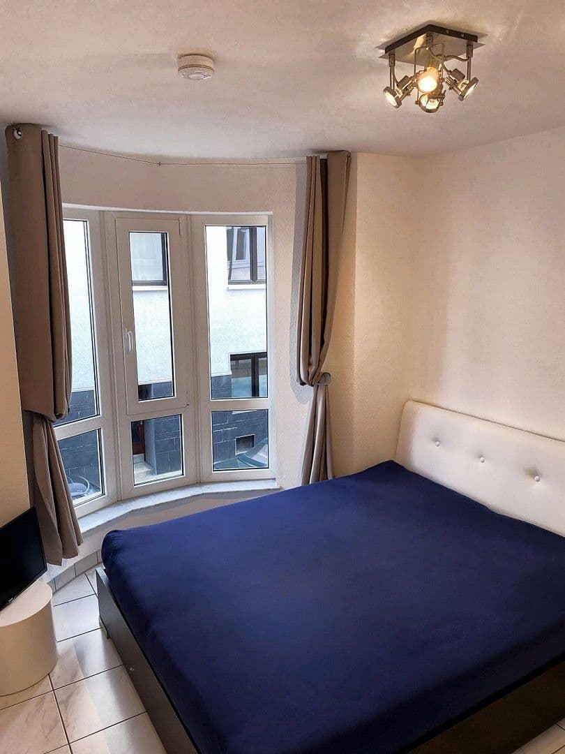 Pronájem bytu 2+1 48 m², Köln, Severní Porýní-Vestfálsko Pronájem bytu 2+1 48 m², Köln, Severní Porýní-Vestfálsko