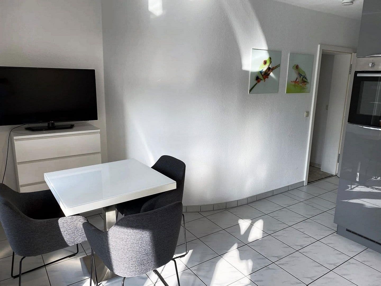 Pronájem bytu 2+1 48 m², Köln, Severní Porýní-Vestfálsko Pronájem bytu 2+1 48 m², Köln, Severní Porýní-Vestfálsko