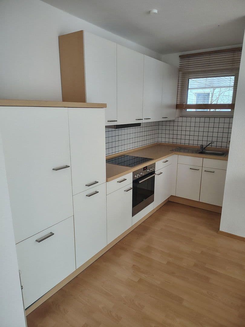 Pronájem bytu 2+1 55 m², Taunusstein, Hessen Pronájem bytu 2+1 55 m², Taunusstein, Hessen