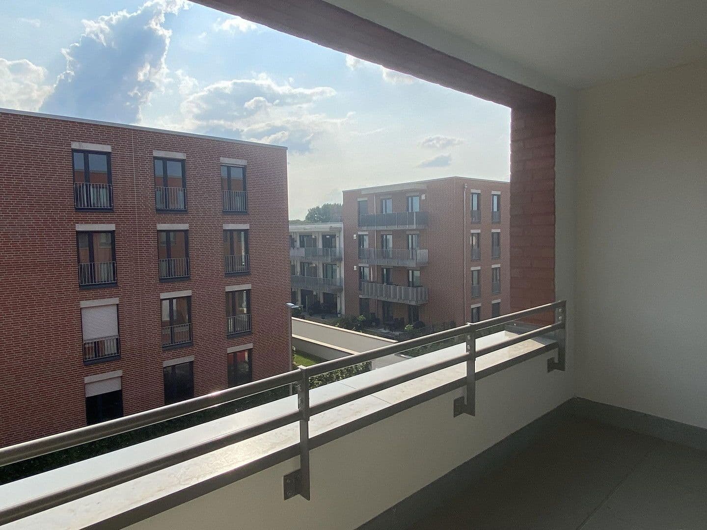 Pronájem bytu 2+1 75 m², Hannelore-Kunze-Straße 22-24, Hannover, Dolní Sasko Pronájem bytu 2+1 75 m², Hannelore-Kunze-Straße 22-24, Hannover, Dolní Sasko