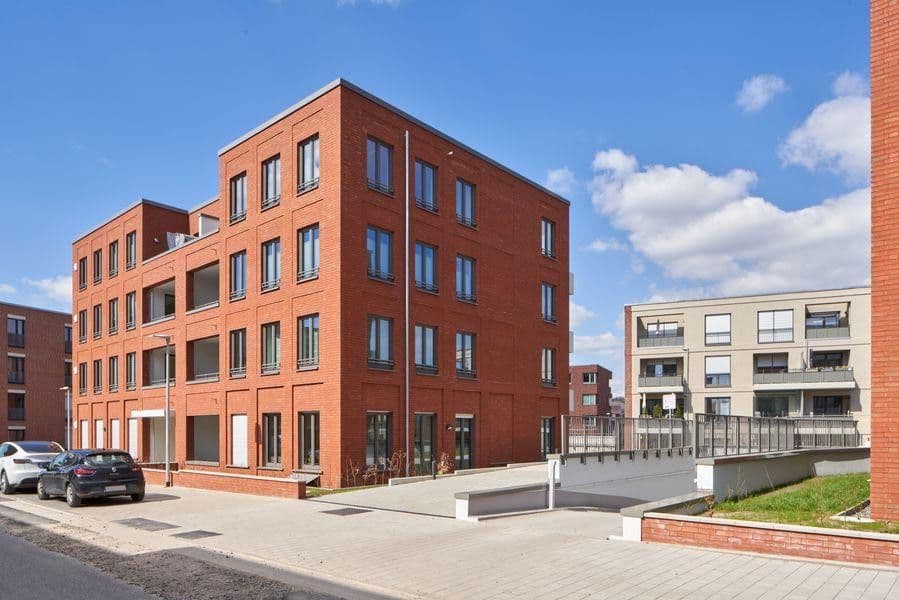 Pronájem bytu 2+1 75 m², Hannelore-Kunze-Straße 22-24, Hannover, Dolní Sasko Pronájem bytu 2+1 75 m², Hannelore-Kunze-Straße 22-24, Hannover, Dolní Sasko