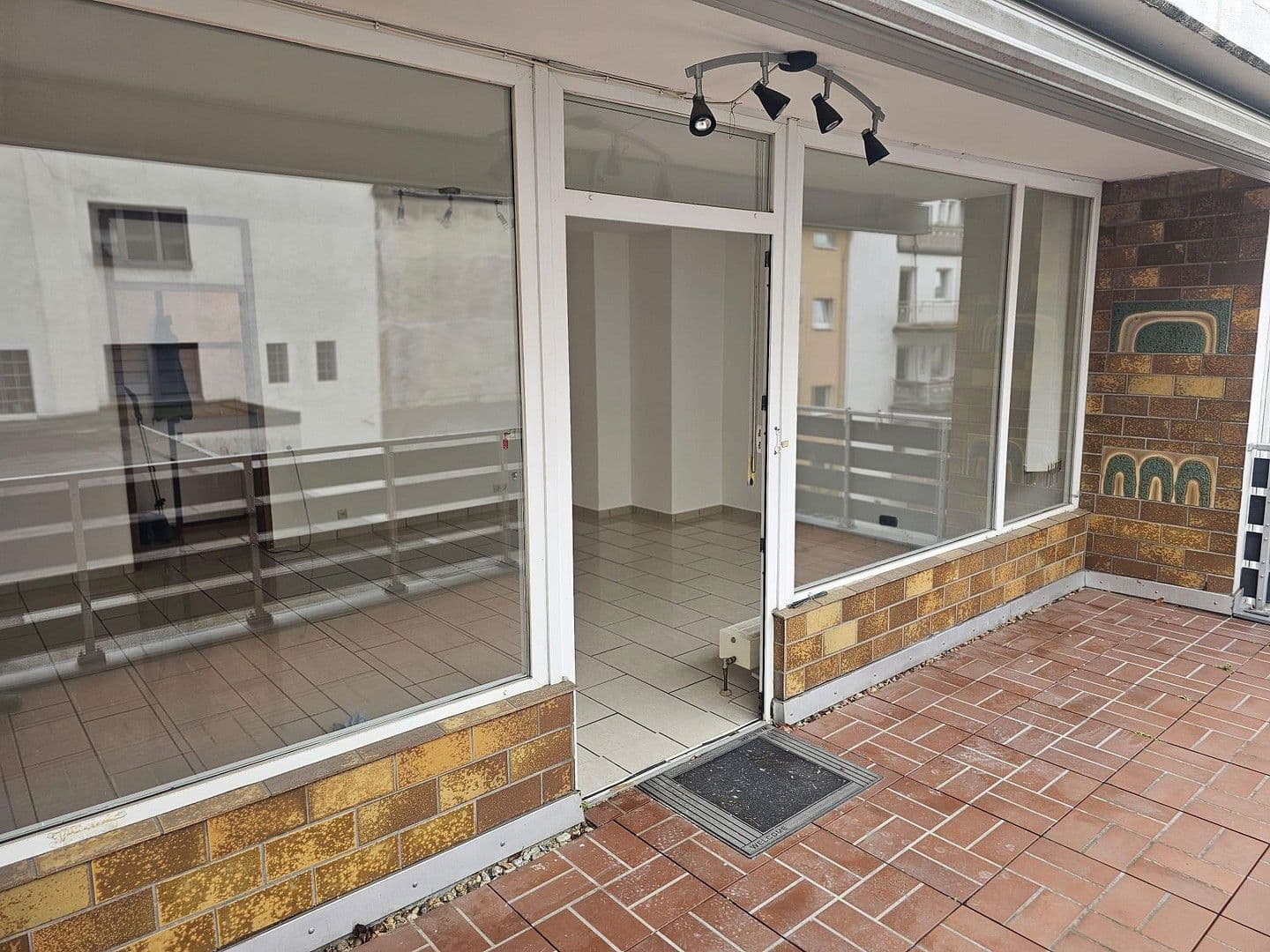 Prodej bytu 2+1 57 m², Köln, Severní Porýní-Vestfálsko Prodej bytu 2+1 57 m², Köln, Severní Porýní-Vestfálsko