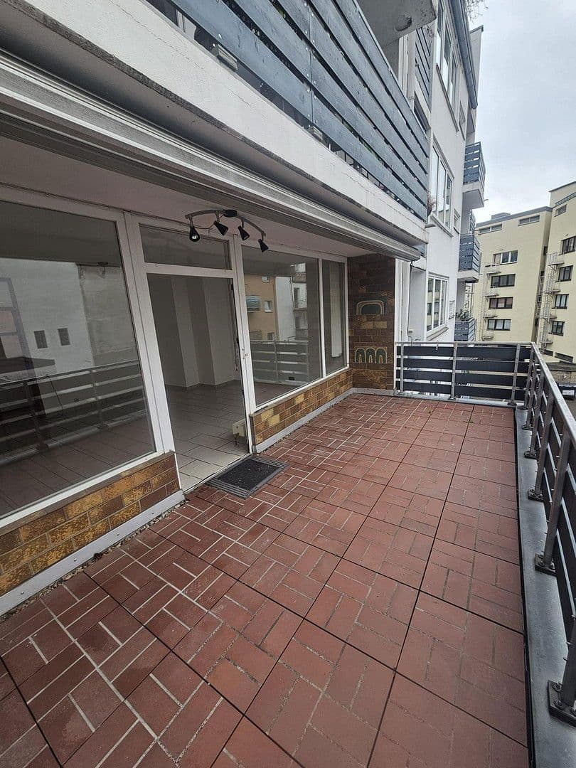 Prodej bytu 2+1 57 m², Köln, Severní Porýní-Vestfálsko Prodej bytu 2+1 57 m², Köln, Severní Porýní-Vestfálsko