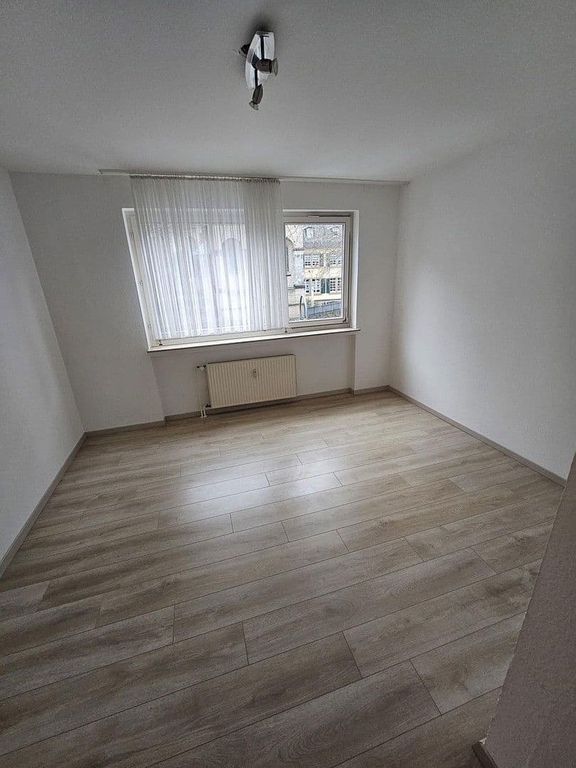Prodej bytu 2+1 57 m², Köln, Severní Porýní-Vestfálsko Prodej bytu 2+1 57 m², Köln, Severní Porýní-Vestfálsko