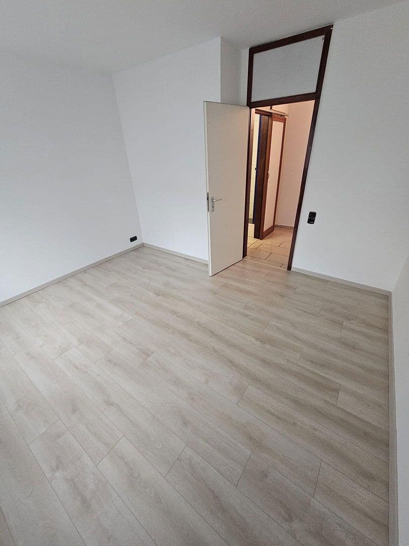 Prodej bytu 2+1 57 m², Köln, Severní Porýní-Vestfálsko Prodej bytu 2+1 57 m², Köln, Severní Porýní-Vestfálsko