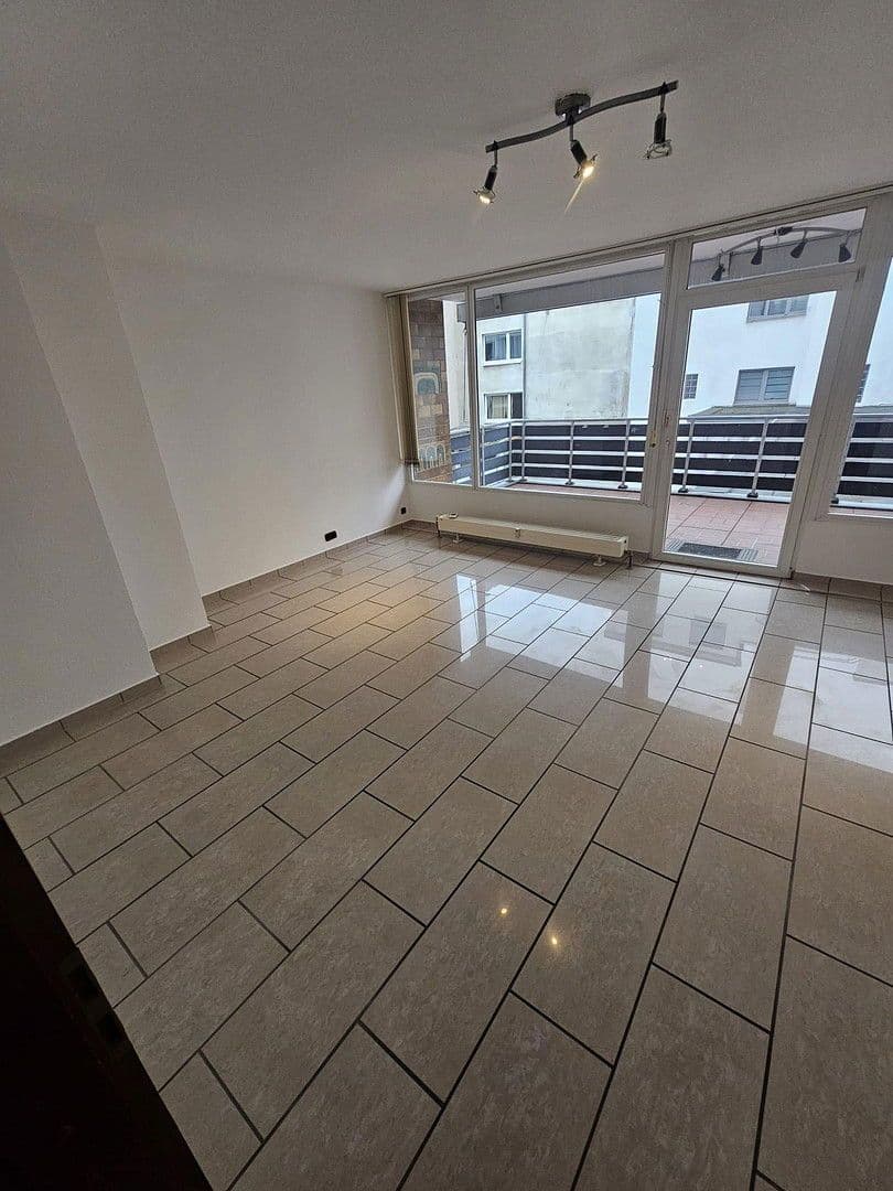 Prodej bytu 2+1 57 m², Köln, Severní Porýní-Vestfálsko Prodej bytu 2+1 57 m², Köln, Severní Porýní-Vestfálsko