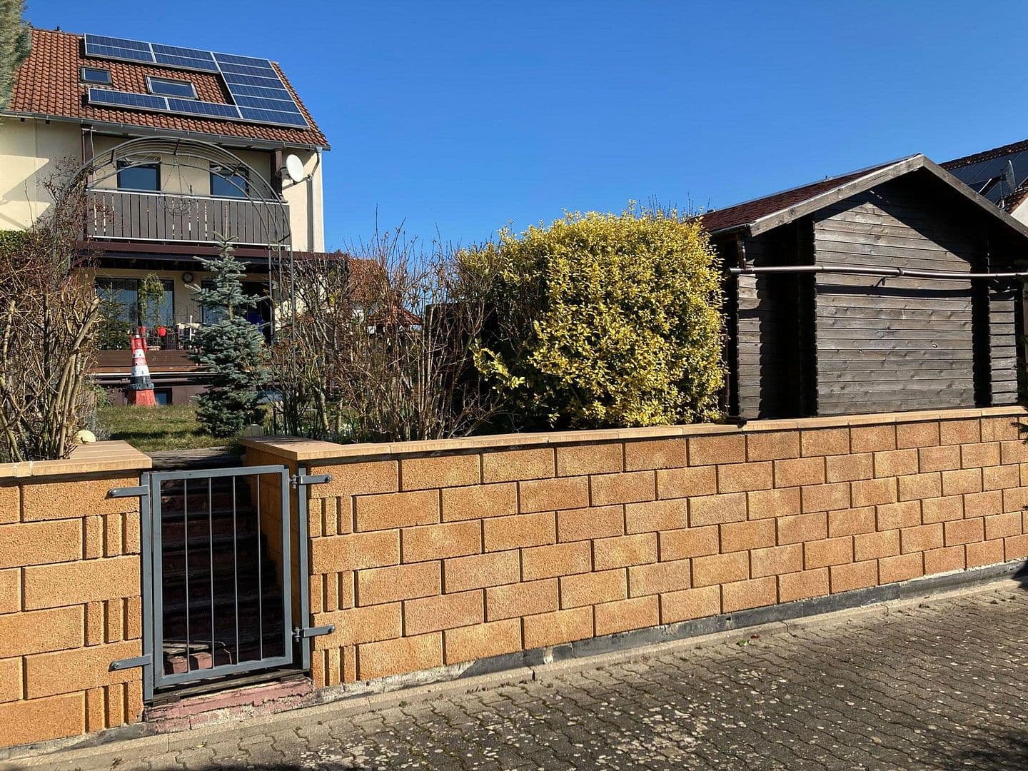 Prodej domu 150 m², pozemek 300 m², Wiesbaden, Hessen Prodej domu 150 m², pozemek 300 m², Wiesbaden, Hessen