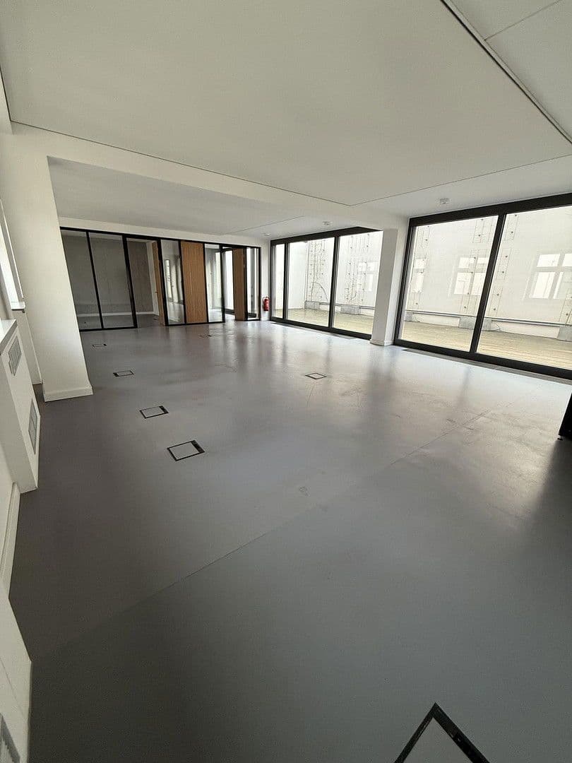 Pronájem kanceláře 228 m², Voßstraße 33, Berlin, Berlín Pronájem kanceláře 228 m², Voßstraße 33, Berlin, Berlín