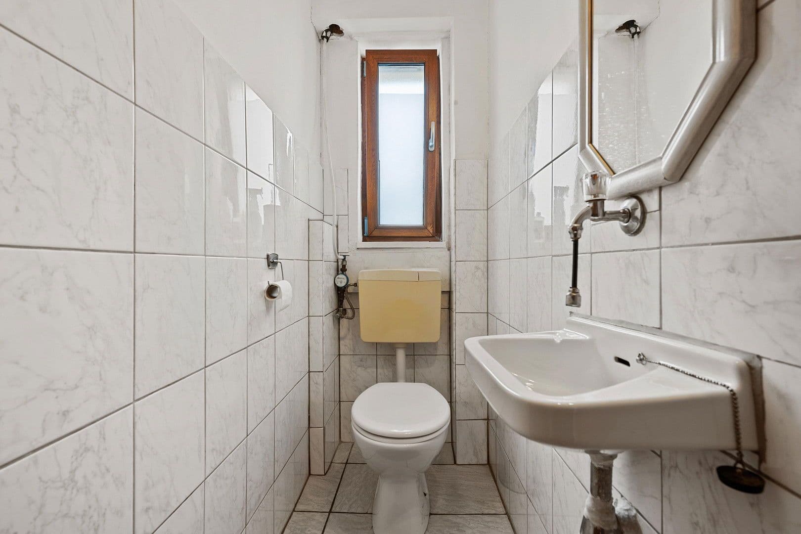 Prodej domu 233 m², pozemek 167 m², Besigheimer Str.12, Stuttgart, Bádensko-Württembersko Prodej domu 233 m², pozemek 167 m², Besigheimer Str.12, Stuttgart, Bádensko-Württembersko