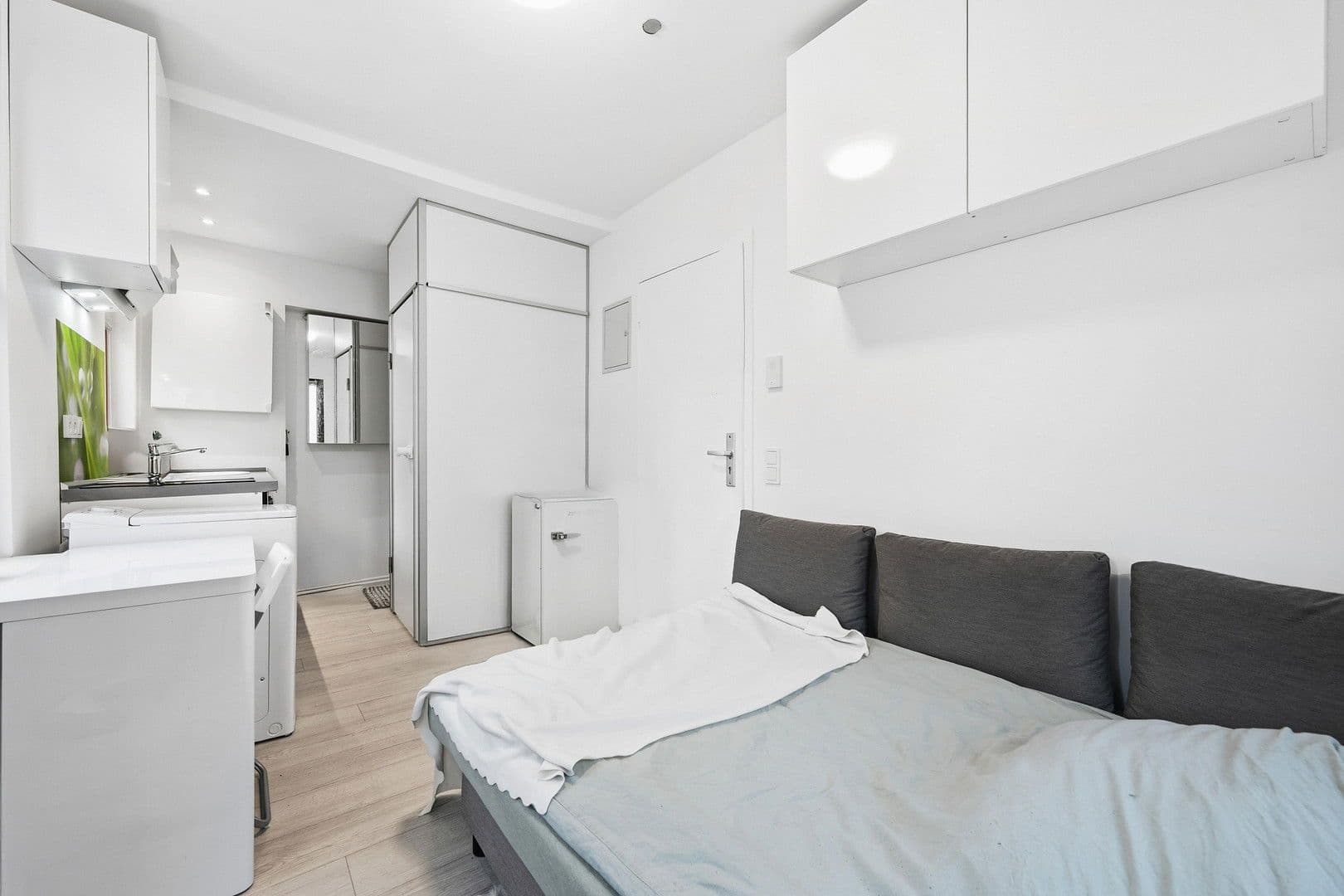 Prodej domu 233 m², pozemek 167 m², Besigheimer Str.12, Stuttgart, Bádensko-Württembersko Prodej domu 233 m², pozemek 167 m², Besigheimer Str.12, Stuttgart, Bádensko-Württembersko