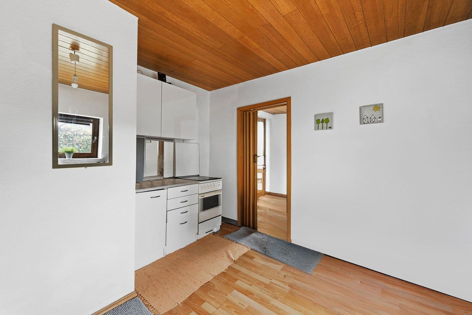 Prodej domu 233 m², pozemek 167 m², Besigheimer Str.12, Stuttgart, Bádensko-Württembersko Prodej domu 233 m², pozemek 167 m², Besigheimer Str.12, Stuttgart, Bádensko-Württembersko