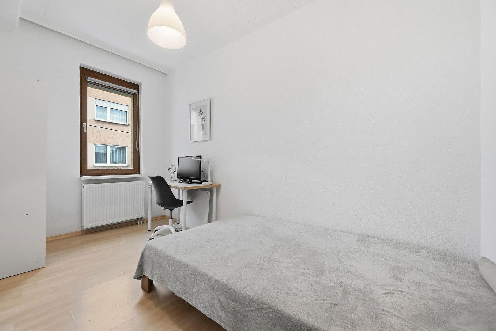 Prodej domu 233 m², pozemek 167 m², Besigheimer Str.12, Stuttgart, Bádensko-Württembersko Prodej domu 233 m², pozemek 167 m², Besigheimer Str.12, Stuttgart, Bádensko-Württembersko
