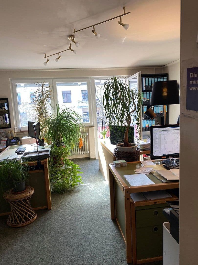 Prodej domu 1.208 m², pozemek 467 m², Dotzheimer Straße 61, Wiesbaden, Hessen Prodej domu 1.208 m², pozemek 467 m², Dotzheimer Straße 61, Wiesbaden, Hessen