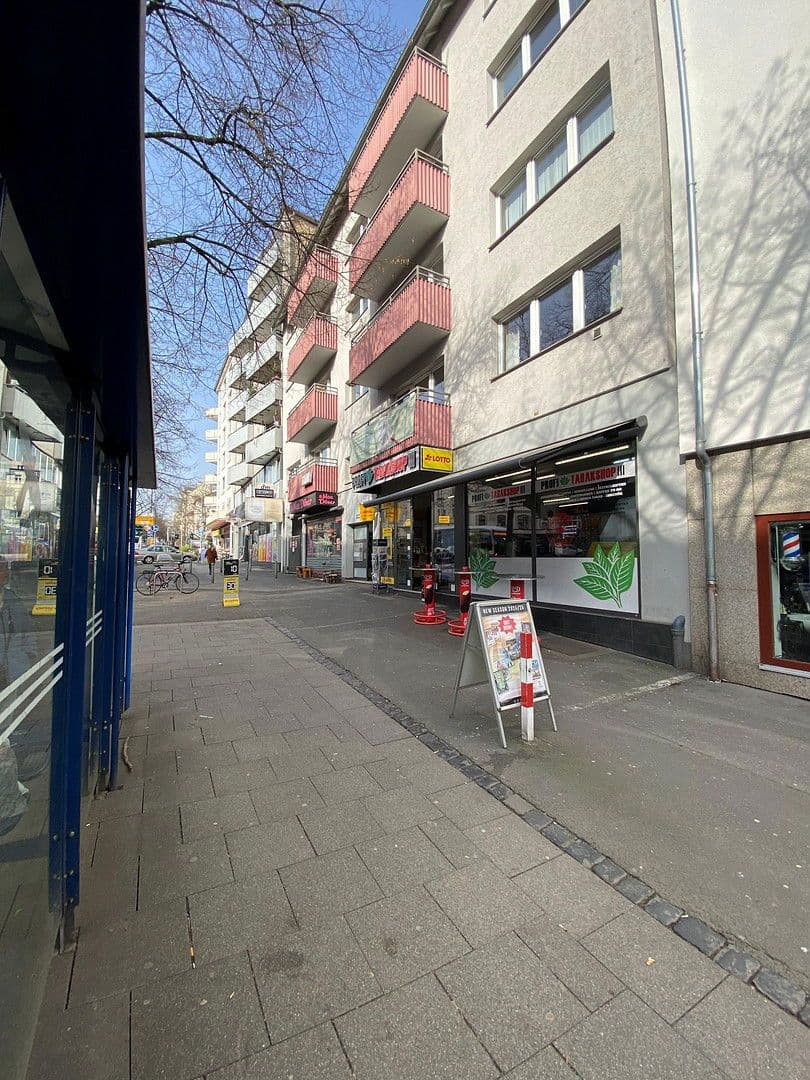 Prodej domu 1.208 m², pozemek 467 m², Dotzheimer Straße 61, Wiesbaden, Hessen Prodej domu 1.208 m², pozemek 467 m², Dotzheimer Straße 61, Wiesbaden, Hessen