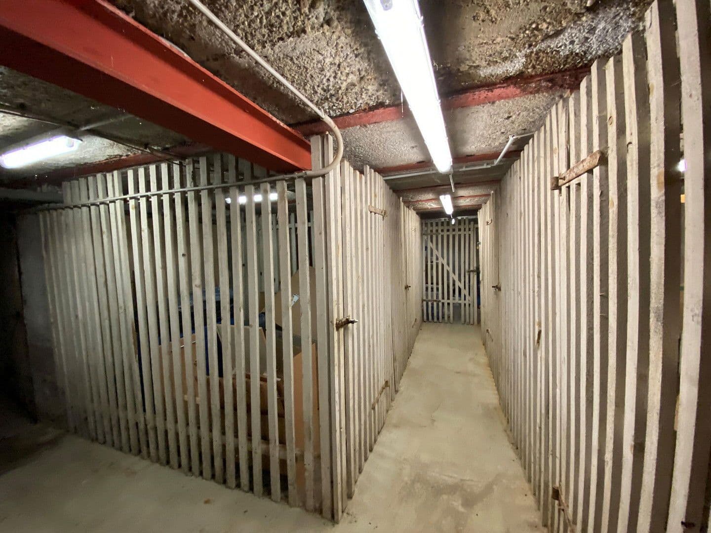 Prodej domu 1.208 m², pozemek 467 m², Dotzheimer Straße 61, Wiesbaden, Hessen Prodej domu 1.208 m², pozemek 467 m², Dotzheimer Straße 61, Wiesbaden, Hessen