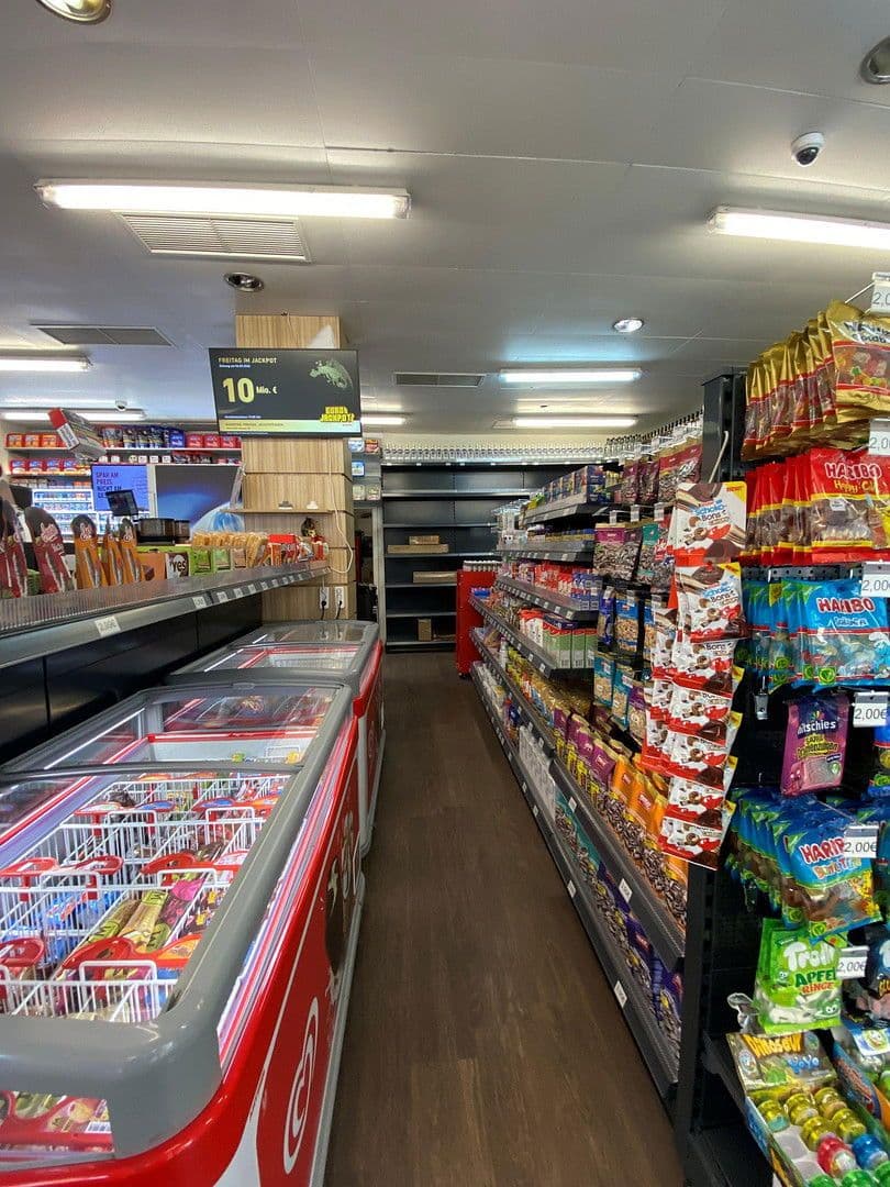 Prodej domu 1.208 m², pozemek 467 m², Dotzheimer Straße 61, Wiesbaden, Hessen Prodej domu 1.208 m², pozemek 467 m², Dotzheimer Straße 61, Wiesbaden, Hessen