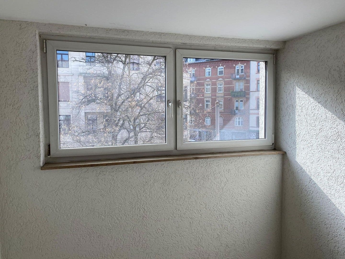 Prodej domu 1.208 m², pozemek 467 m², Dotzheimer Straße 61, Wiesbaden, Hessen Prodej domu 1.208 m², pozemek 467 m², Dotzheimer Straße 61, Wiesbaden, Hessen