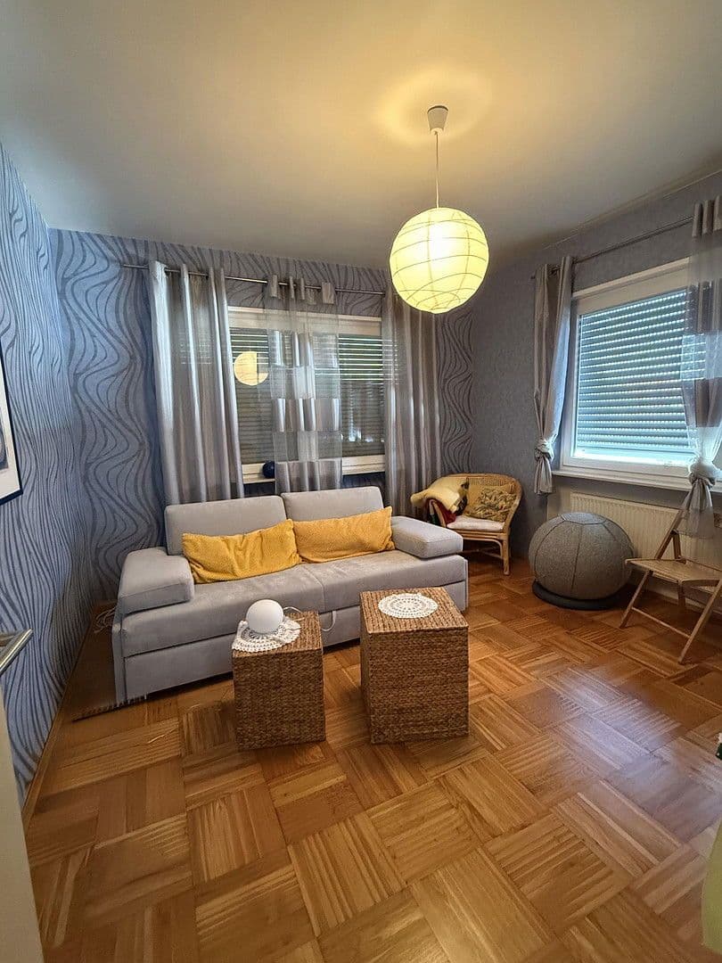 Prodej domu 340 m², pozemek 973 m², Rheinzabern, Porýní-Falc Prodej domu 340 m², pozemek 973 m², Rheinzabern, Porýní-Falc