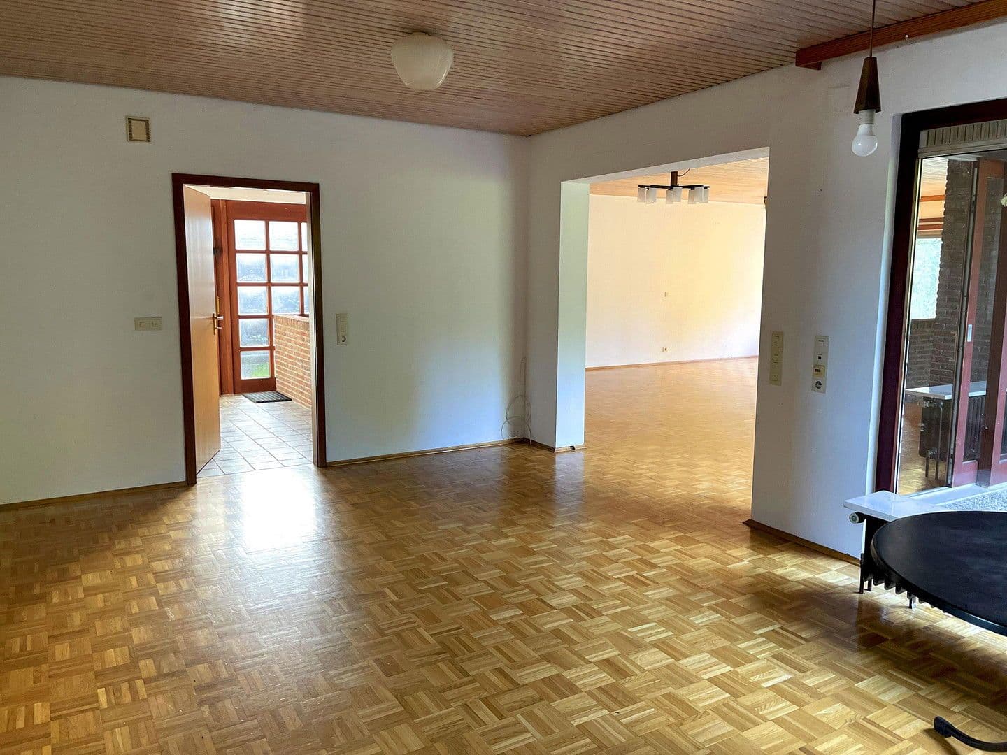 Prodej domu 228 m², pozemek 1.215 m², Wiesbaden, Hessen Prodej domu 228 m², pozemek 1.215 m², Wiesbaden, Hessen