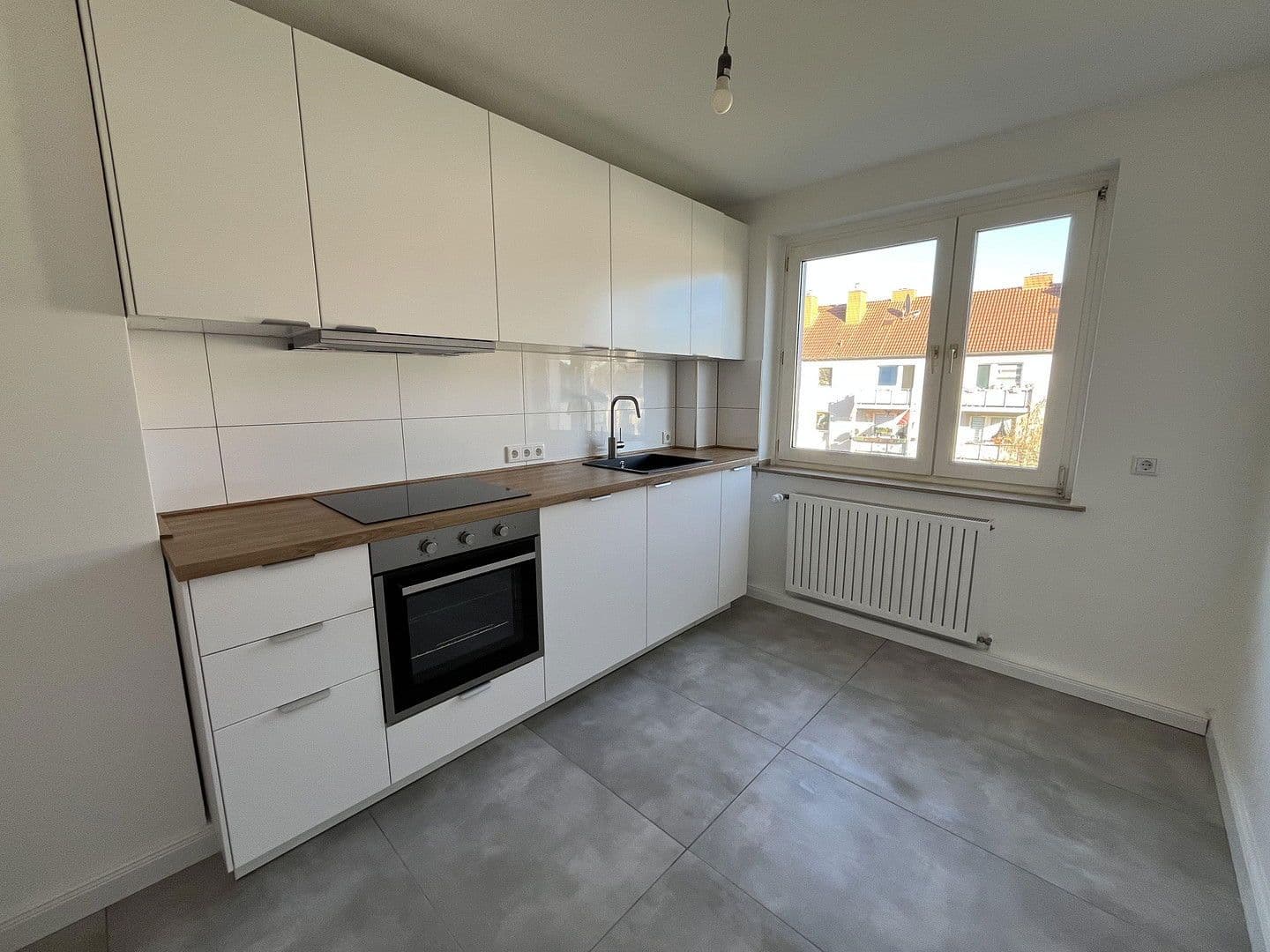Pronájem bytu 2+1 59 m², Kiesselbachstraße 65, Düsseldorf, Severní Porýní-Vestfálsko Pronájem bytu 2+1 59 m², Kiesselbachstraße 65, Düsseldorf, Severní Porýní-Vestfálsko